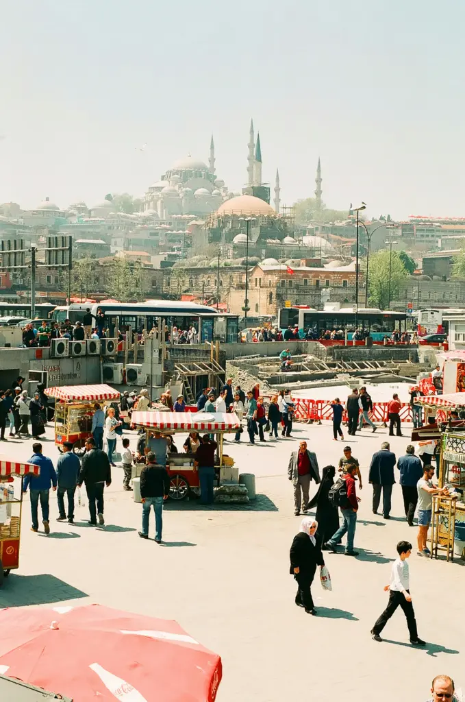 Thomas Tischler Reisen Istanbul Eminönü Platz