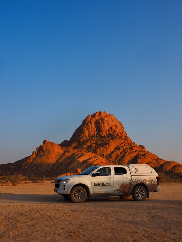 Thomas Tischler Reisen Namibia Jeep