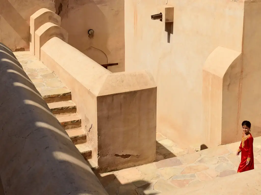 Thomas Tischler Reisen Oman Maedchen