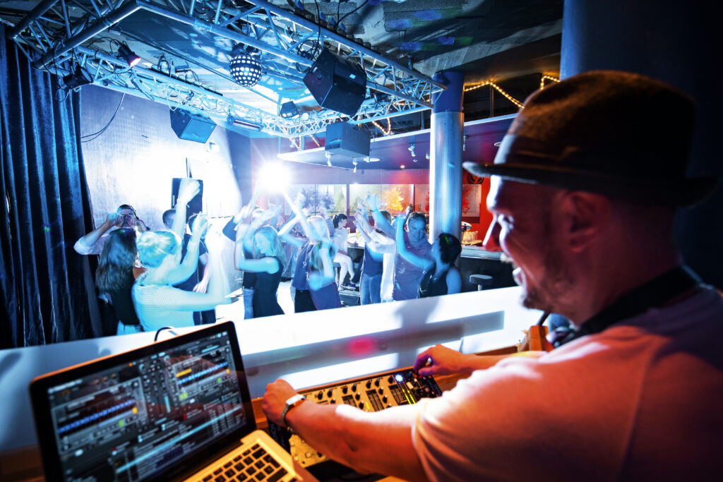 Thomas Tischler Reisen Robinson Party